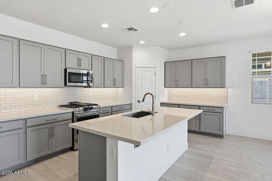 hj-az-phoenix-parkside-rio-vista-35-1-lo