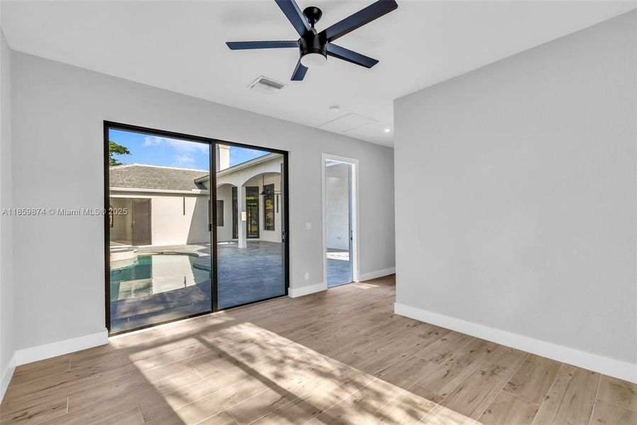 Image 37 of a home in .