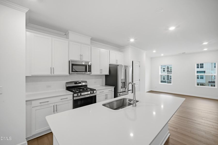 14_SUN_Stoneriver_Pic_Colton_Kitchen_5of