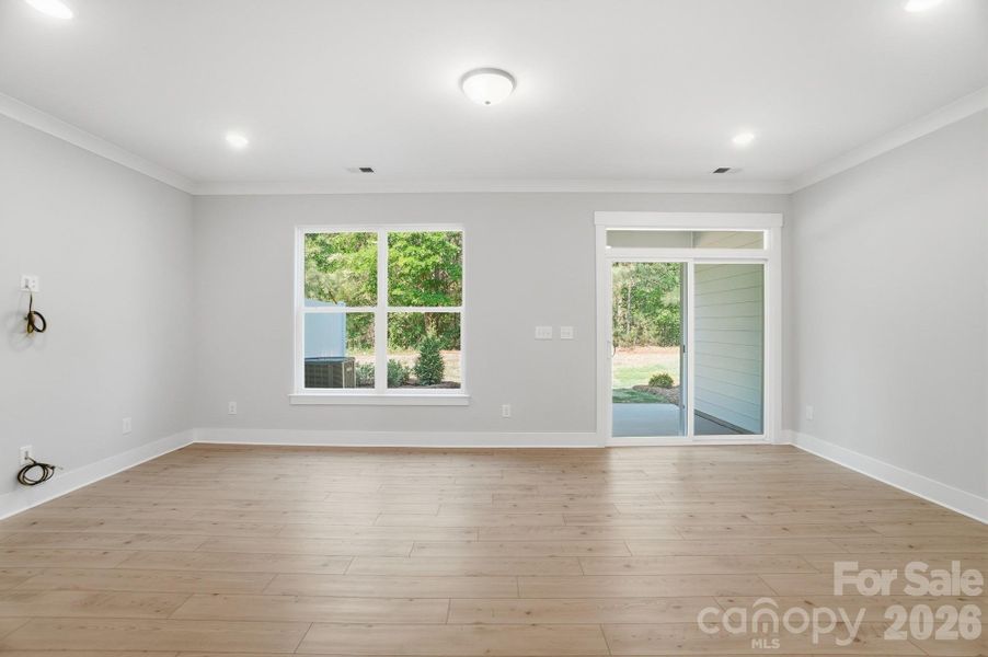 Spacious, unfurnished interior of a new home in Blythe Mill Townhomes, Waxhaw (Image 35).
