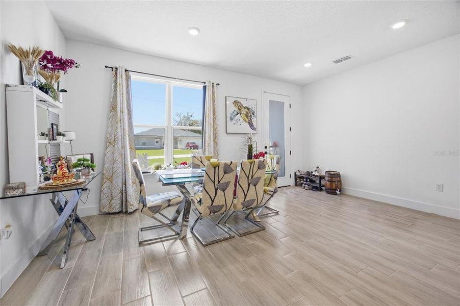 Furnished interior view inside a new home in , Ocala (Image 8).