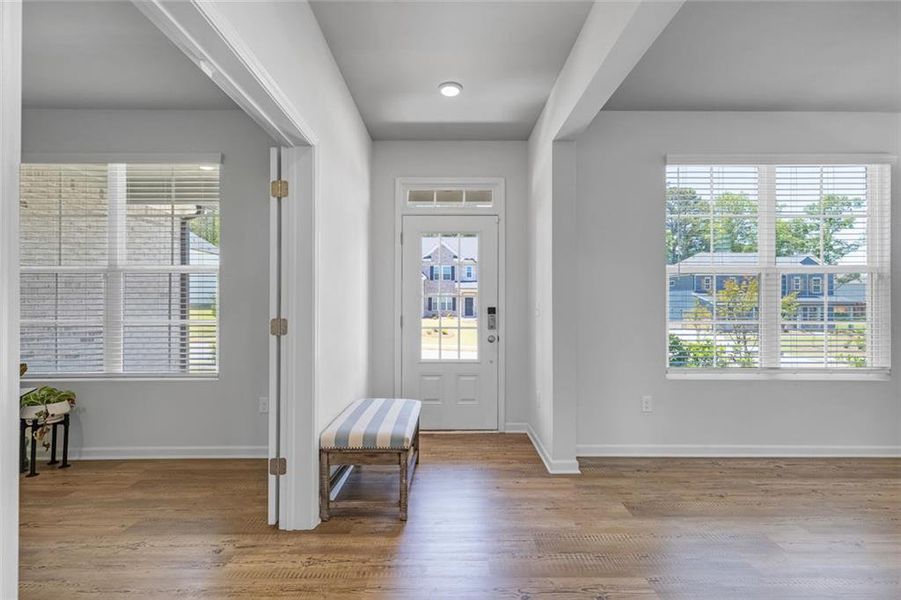 Spacious, unfurnished interior of a new home in Oakhurst Manor, McDonough (Image 17).