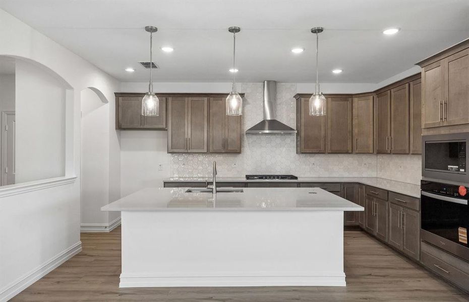 Beautiful pendent lighting in kitchen