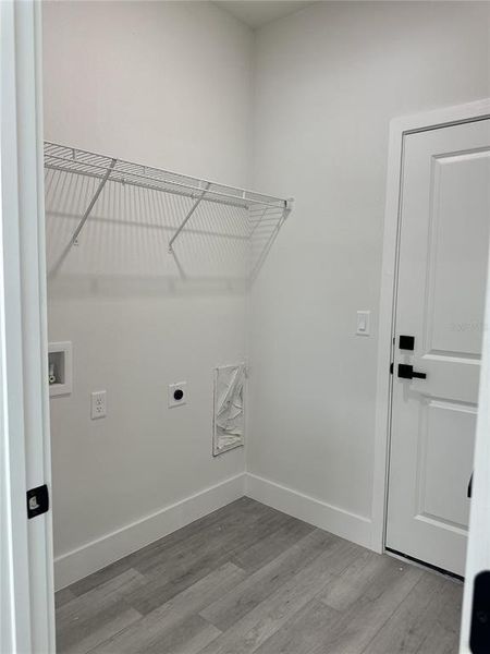 Spacious, unfurnished interior of a new home in , Ocala (Image 16).