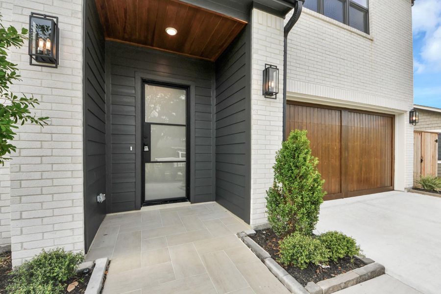 Exterior details and patio area of a home in , Houston (Image 3).
