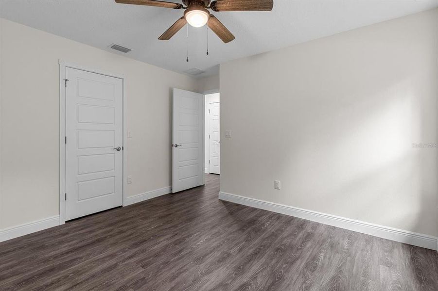 Spacious, unfurnished interior of a new home in , Dunnellon (Image 18).