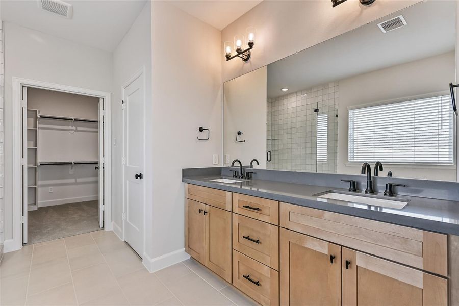 Furnished interior view inside a new home in Pearland Old Townsite, Pearland (Image 11).