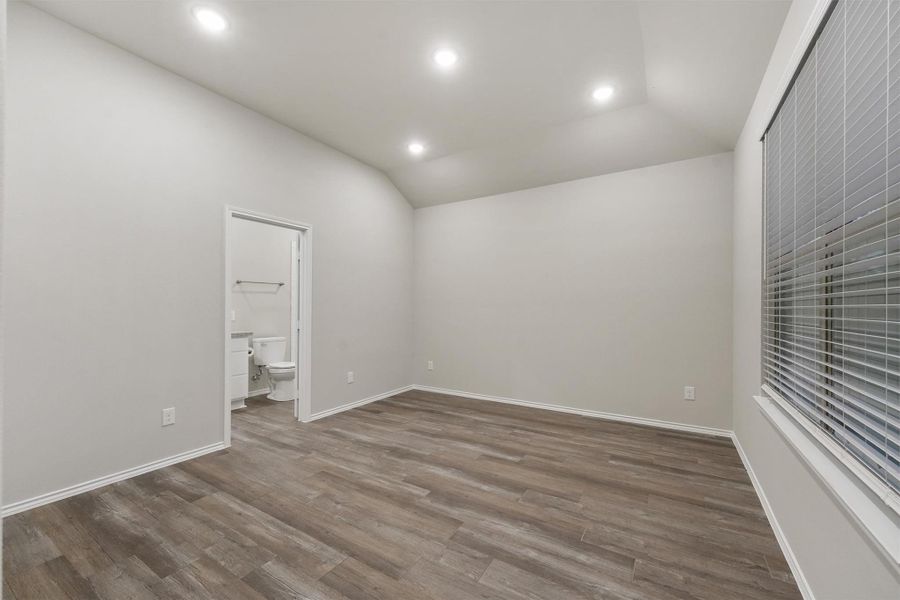 Spacious, unfurnished interior of a new home in , Lufkin (Image 28). Spacious, unfurnished interior of a new home in , Lufkin (Image 28).