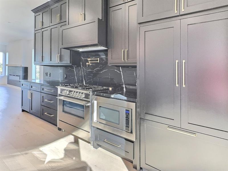 Close-up of interior finishes inside a home in , Fort Worth (Image 7). Close-up of interior finishes inside a home in , Fort Worth (Image 7).