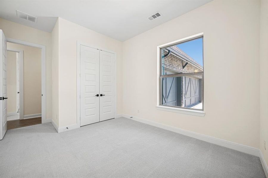 Spacious, unfurnished interior of a new home in Terraces – Classics, Rockwall (Image 17). Spacious, unfurnished interior of a new home in Terraces – Classics, Rockwall (Image 17).