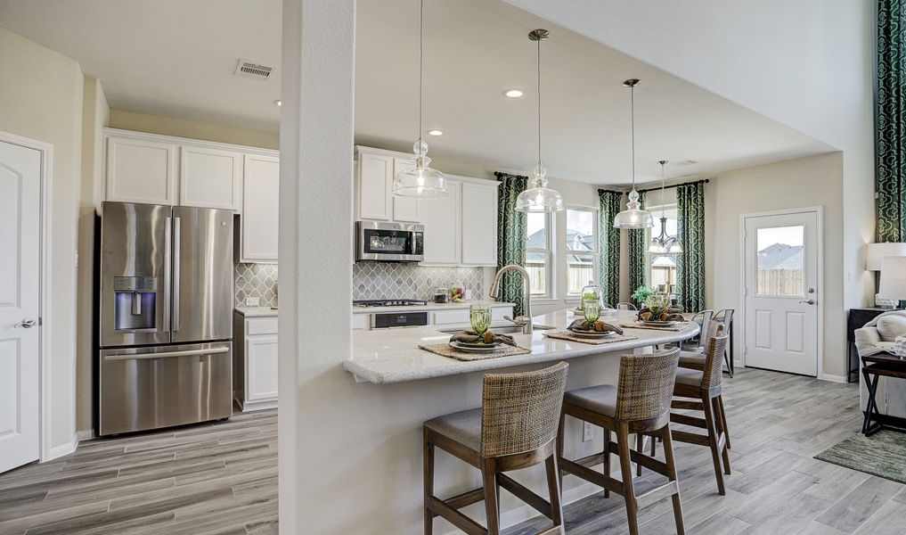 Kitchen with center island