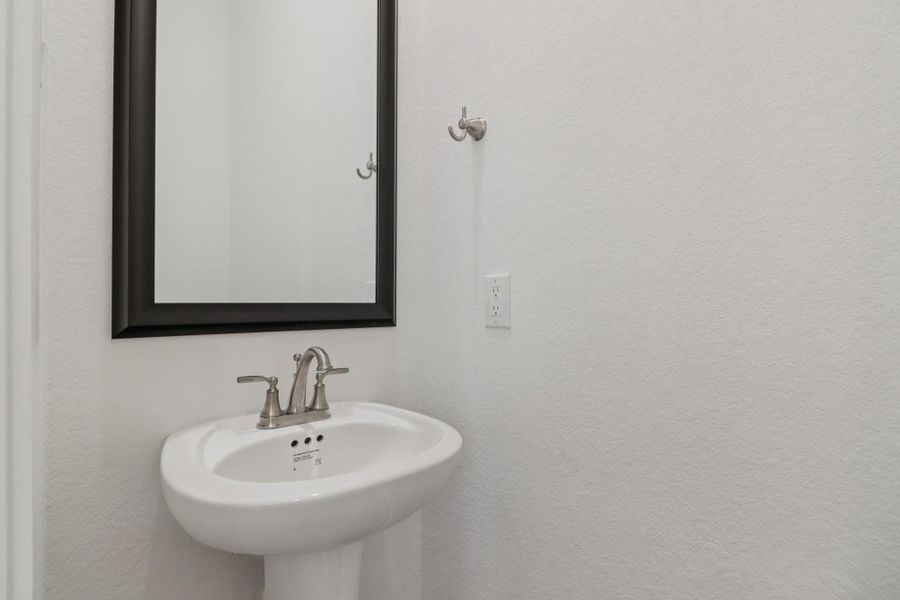 Close-up of interior finishes inside a home in Kresston 50's, Montgomery (Image 16).