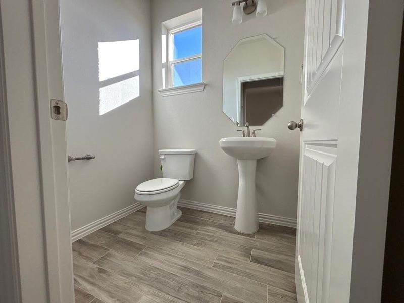 Furnished interior view inside a new home in Waterford Park, Weatherford (Image 10).