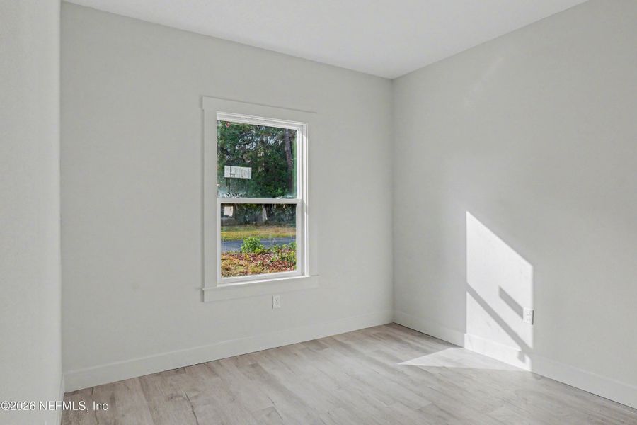 Spacious, unfurnished interior of a new home in , Jacksonville (Image 19).