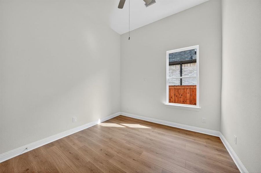 Spacious, unfurnished interior of a new home in Walsh Ranch, Fort Worth (Image 20).
