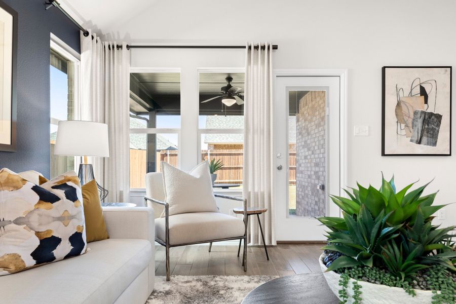 Representative furnished interior of a home built from the Concept 2065 by Risewell Homes in Summer Crest, Fort Worth (Image 15).