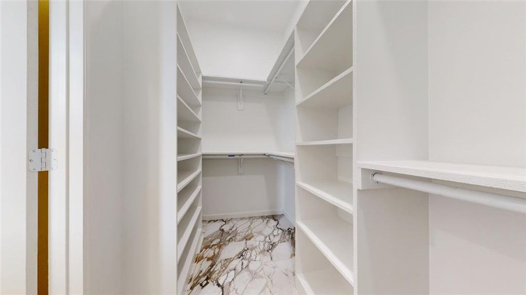 Image 33 of a home in .