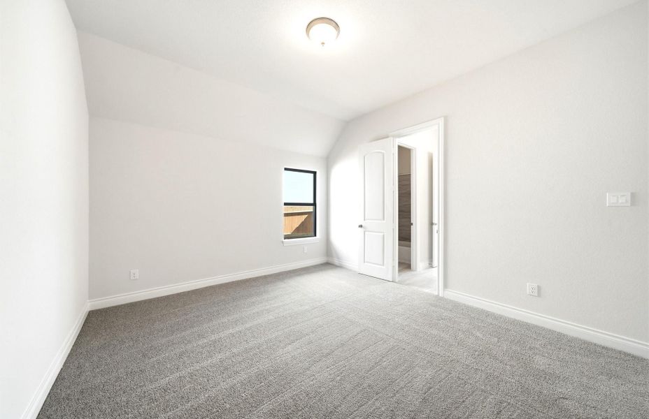 Spacious, unfurnished interior of a new home in Artavia 70′, Conroe (Image 30).