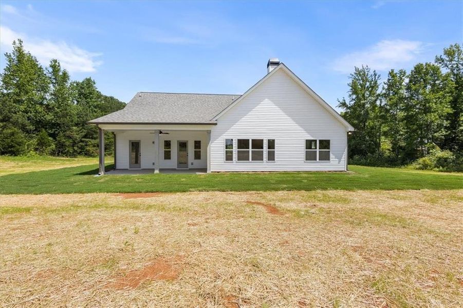 Exterior details and patio area of a home in , Rockmart (Image 3).