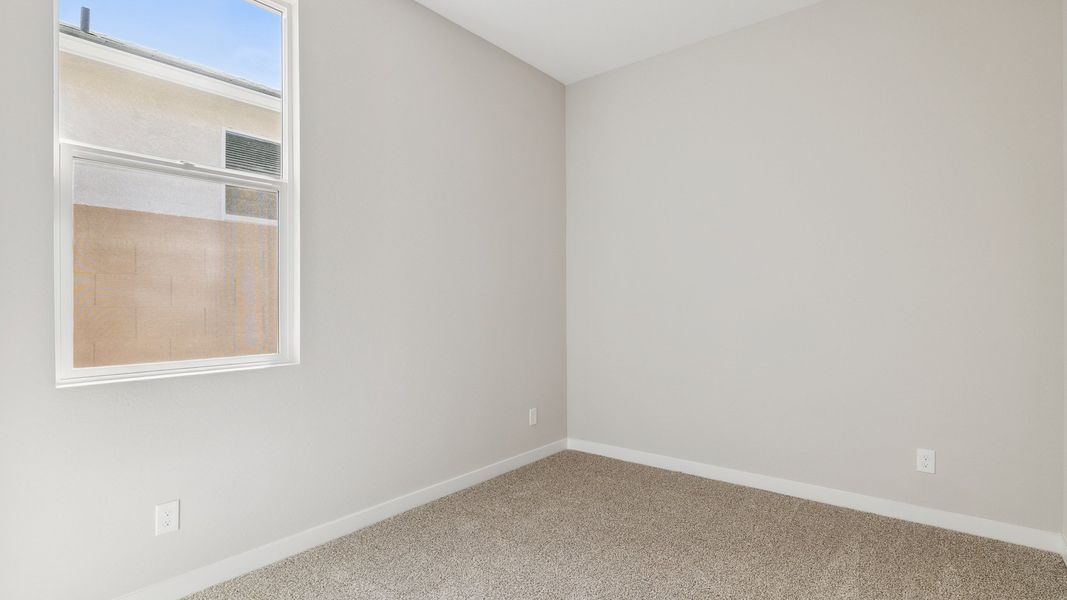 Spacious, unfurnished interior of a new home in Upper Canyon, Phoenix (Image 29).