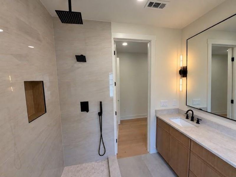 Furnished interior view inside a new home in , Bethlehem (Image 16).