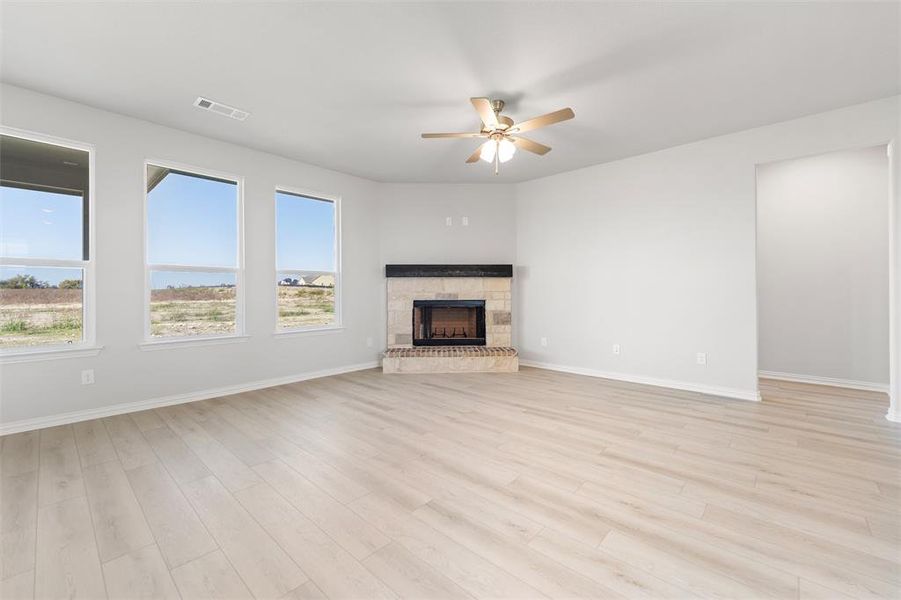 Spacious, unfurnished interior of a new home in Clear Sky Addition, Valley View (Image 34). Spacious, unfurnished interior of a new home in Clear Sky Addition, Valley View (Image 34).