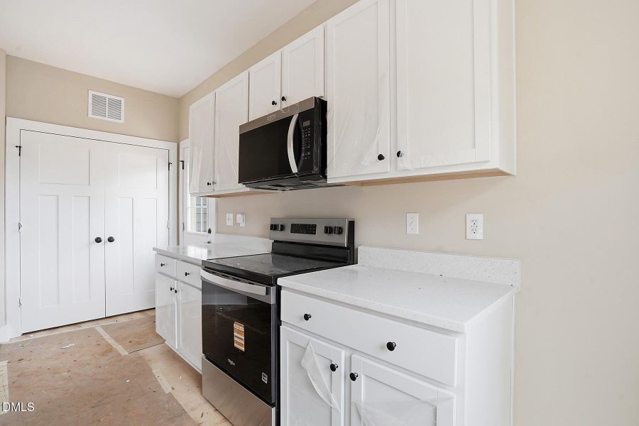 11 Halifax Ave-49 11 Halifax Ave-49