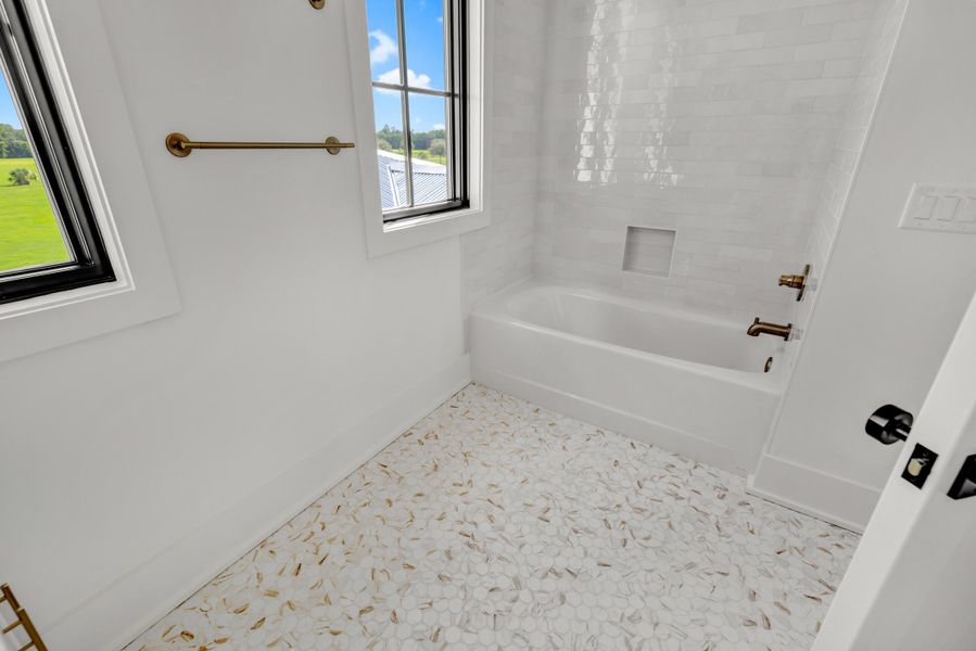 Spacious, unfurnished interior of a new home in , Georgetown (Image 70). Spacious, unfurnished interior of a new home in , Georgetown (Image 70).