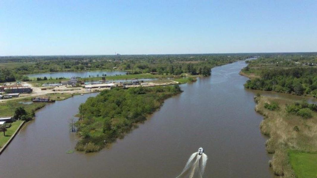 Nearby waterways Nearby waterways