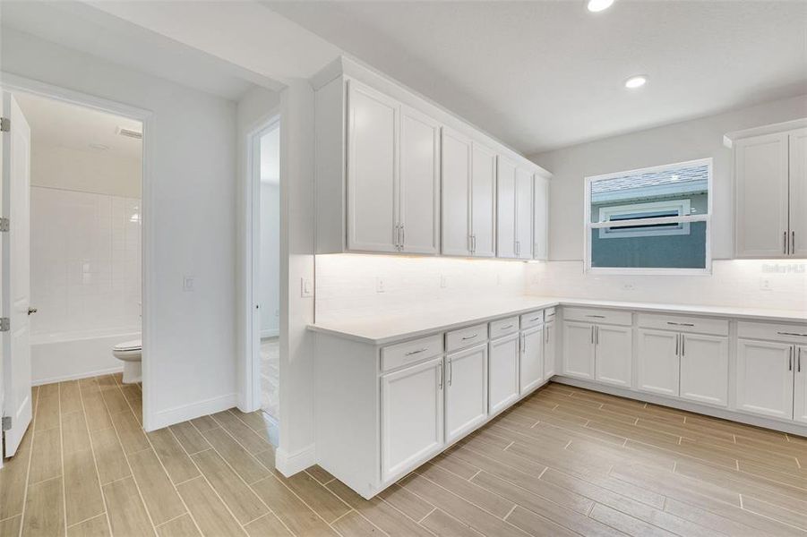 Image 38 of a home in Seaire. Image 38 of a home in Seaire.