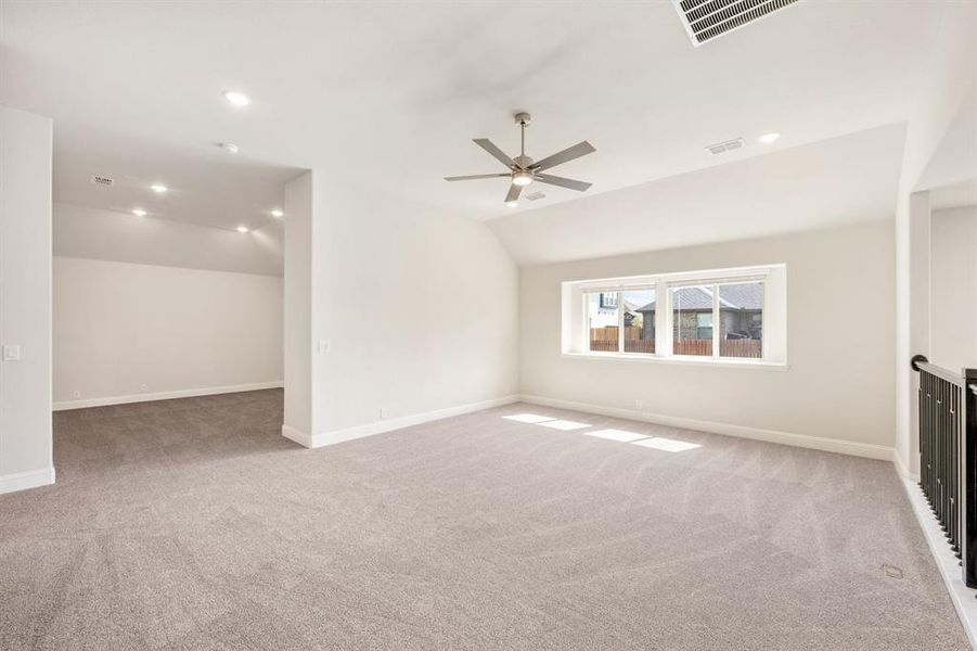 Spacious, unfurnished interior of a new home in Ridgepoint, Midlothian (Image 31).