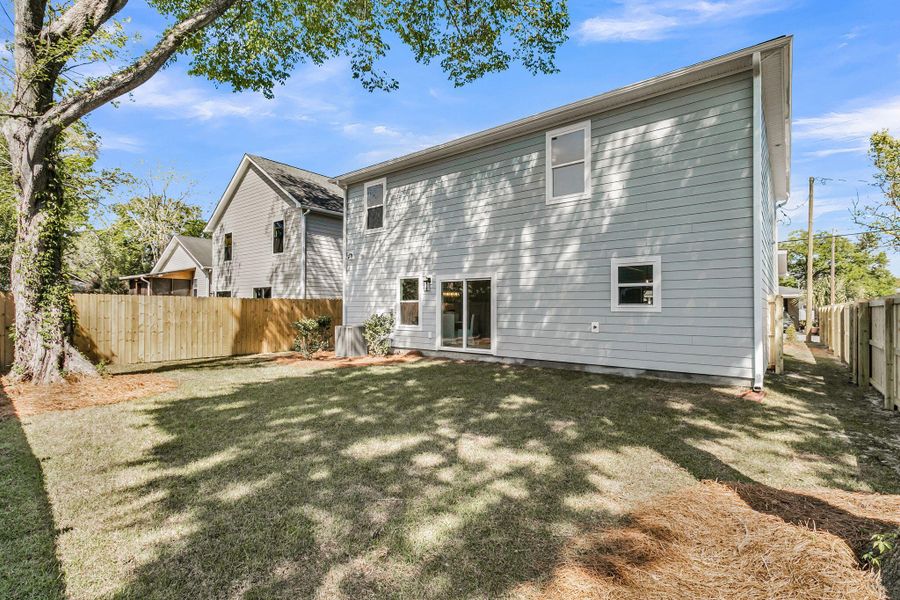 Exterior details and patio area of a home in , Charleston (Image 28).