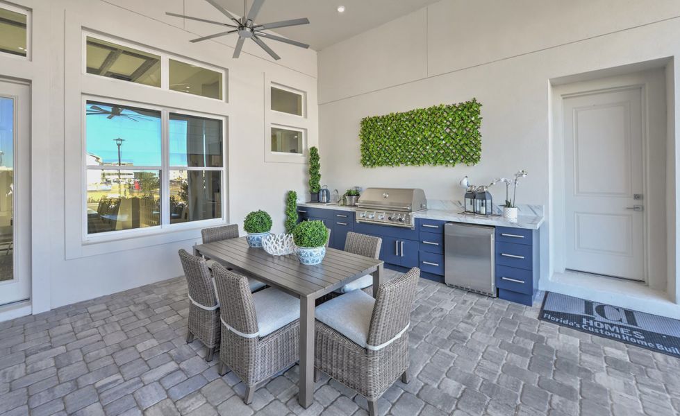 Exterior details and patio area of a home in Laureate Park, Orlando (Image 21).