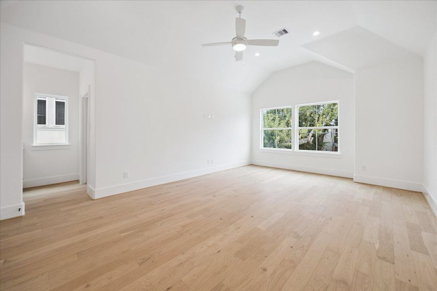 Images are of a similar home and may include different/upgraded finishes. Images are of a similar home and may include different/upgraded finishes.