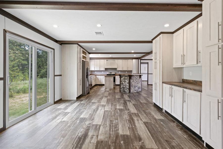 Image 38 of a home in .