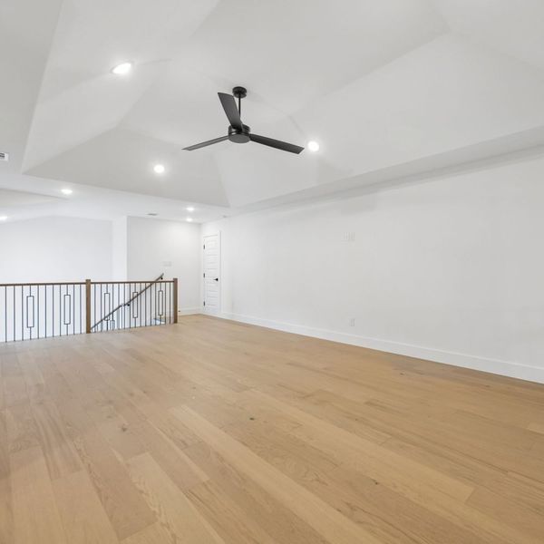 Spacious, unfurnished interior of a new home in StarView, Prosper (Image 61).
