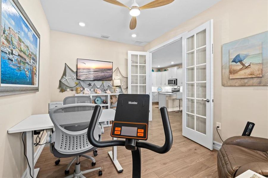 Furnished interior view inside a new home in , Venice (Image 42).