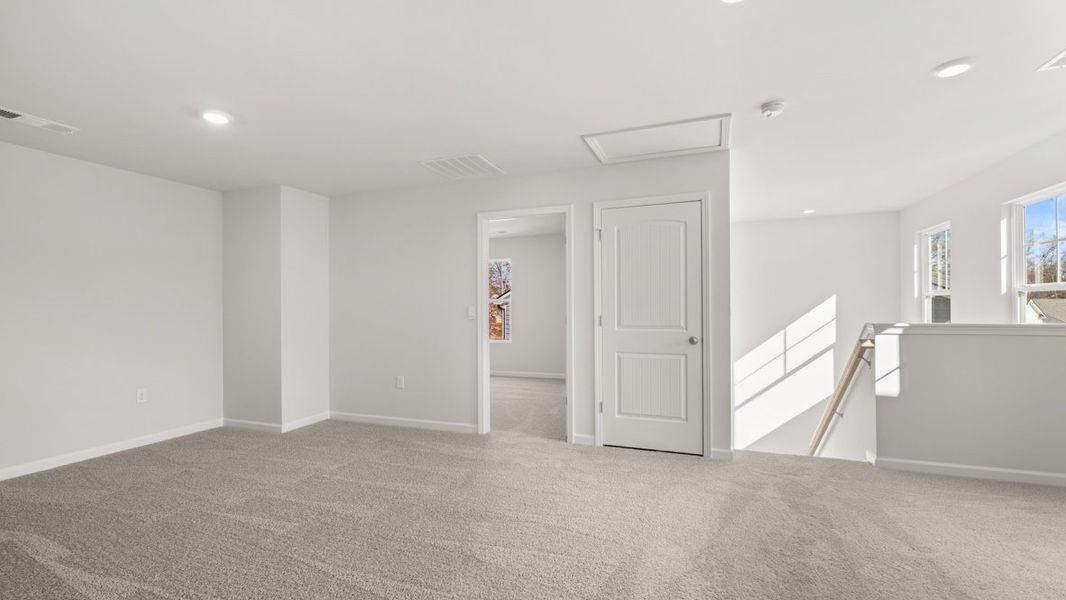 Representative unfurnished interior of a home built from the Belfort by D.R. Horton in Hamptons at Riverwood North, Dallas (Image 19).