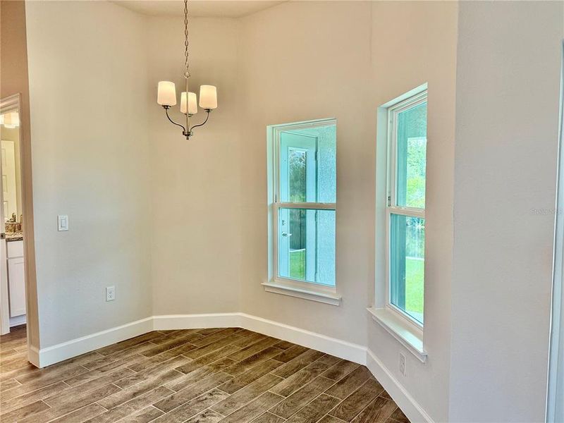 Spacious, unfurnished interior of a new home in South Gulf Cove, Port Charlotte (Image 26).