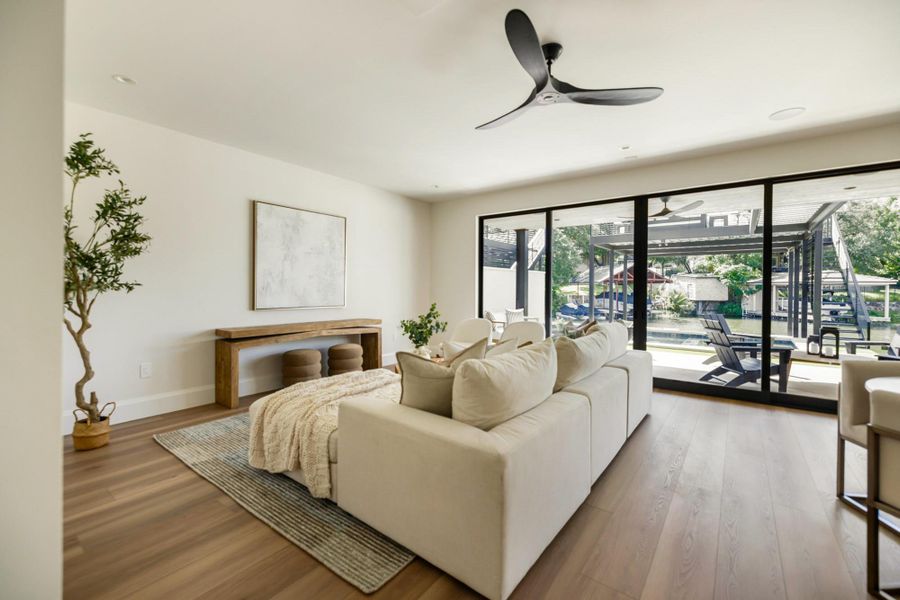 Furnished interior view inside a new home in , Horseshoe Bay (Image 6).