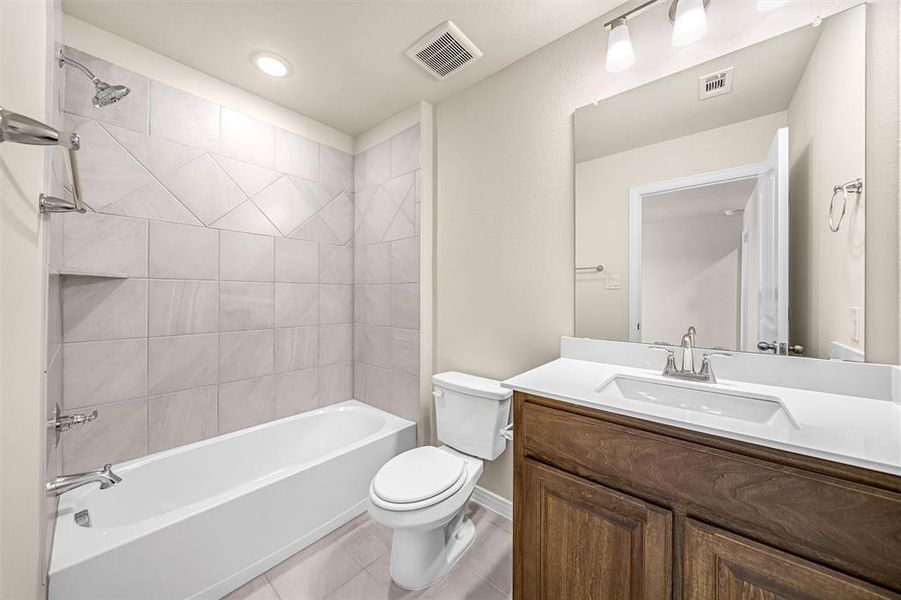 Furnished interior view inside a new home in Liberty Pointe, Gainesville (Image 14). Furnished interior view inside a new home in Liberty Pointe, Gainesville (Image 14).