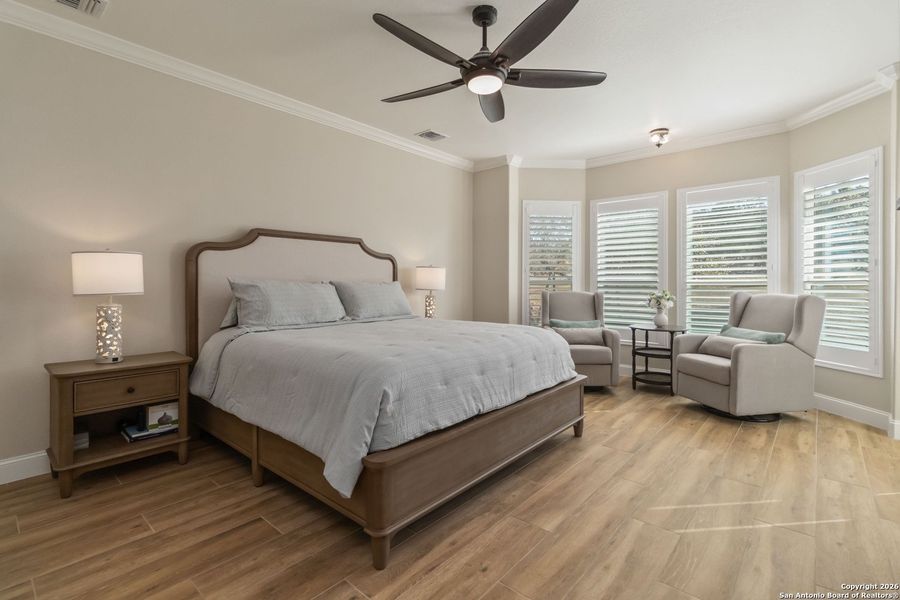 Furnished interior view inside a new home in , Boerne (Image 33).