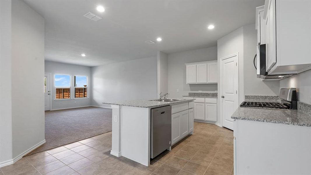 Furnished interior view inside a new home in The Hills at Reunion, Newark (Image 6).