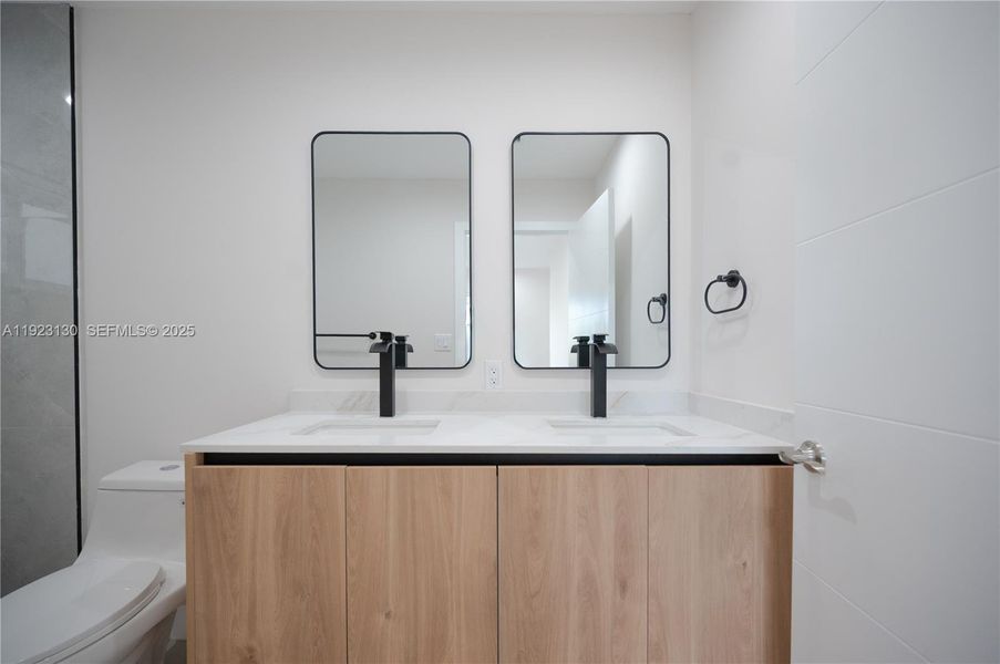 Close-up of interior finishes inside a home in , Miramar (Image 12).