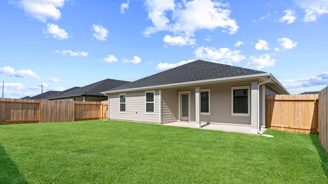 Exterior details and patio area of a home in Evergreen, Rosenberg (Image 18). Exterior details and patio area of a home in Evergreen, Rosenberg (Image 18).