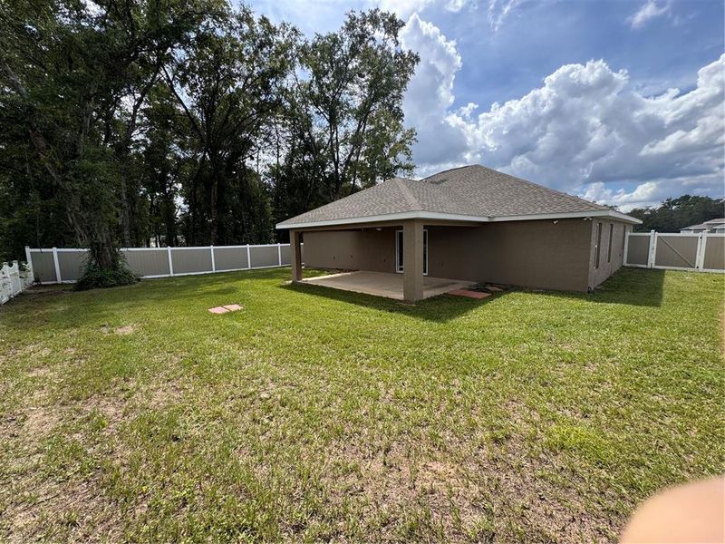 Front exterior of a new home in , Ocala, FL, highlighting curb appeal (Image 22).