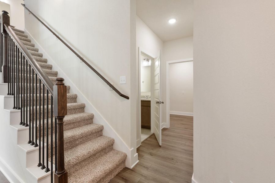 Spacious, unfurnished interior of a new home in , Brenham (Image 24).