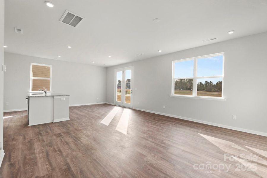 Spacious, unfurnished interior of a new home in The Meadows at Asbury Ridge, York (Image 14).
