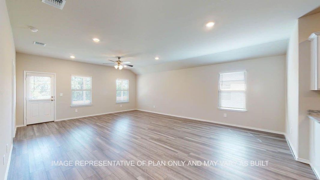 Spacious, unfurnished interior of a new home in Reserve at Mallard Lakes, Orange (Image 16).