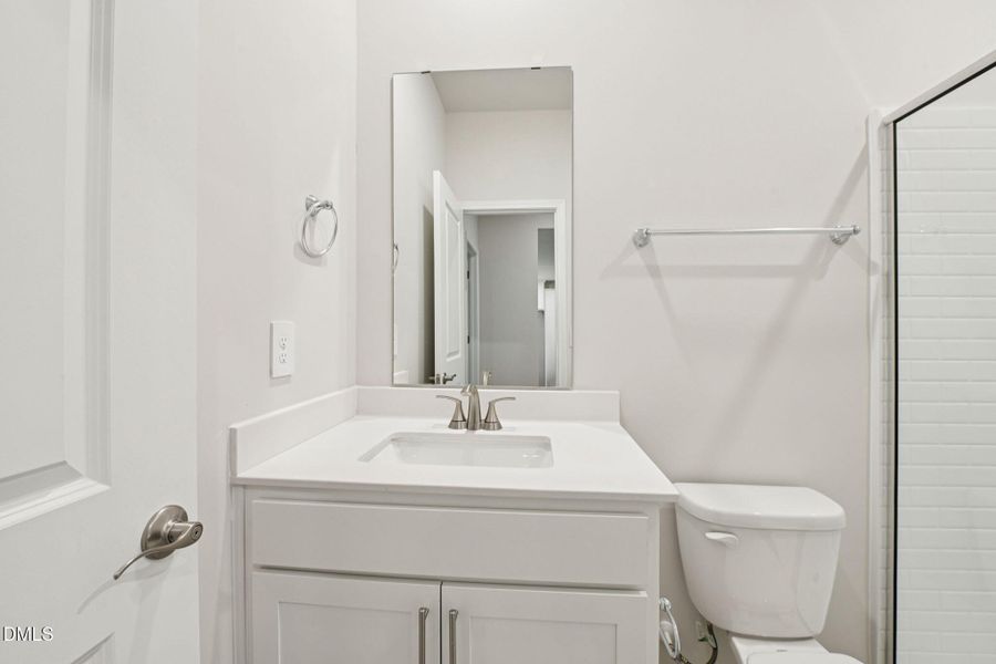 20-web-or-mls-Raleigh - Oak Manor - 137